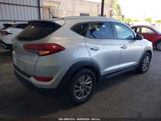 Photo 3 VIN: KM8J33A42GU089518 - HYUNDAI TUCSON 