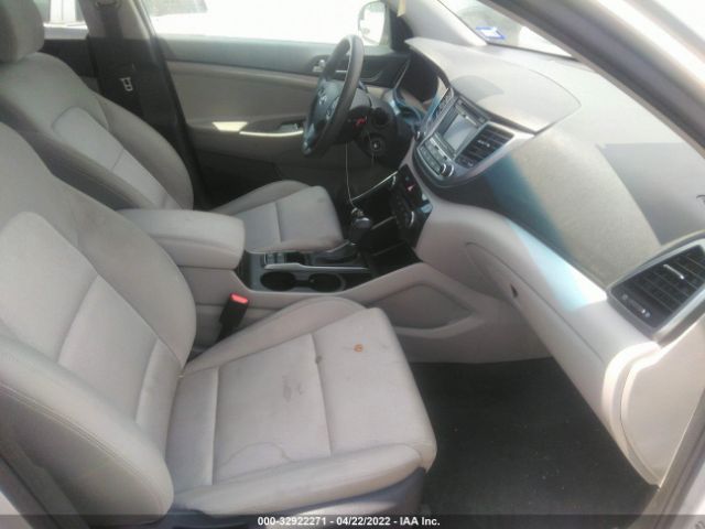 Photo 4 VIN: KM8J33A42GU091849 - HYUNDAI TUCSON 