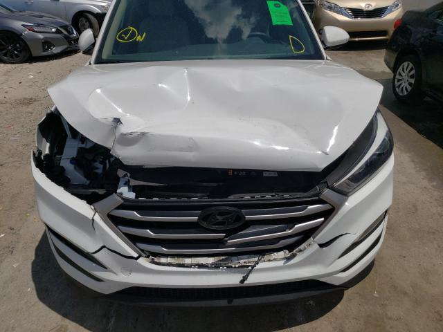 Photo 6 VIN: KM8J33A42HU463580 - HYUNDAI TUCSON LIM 