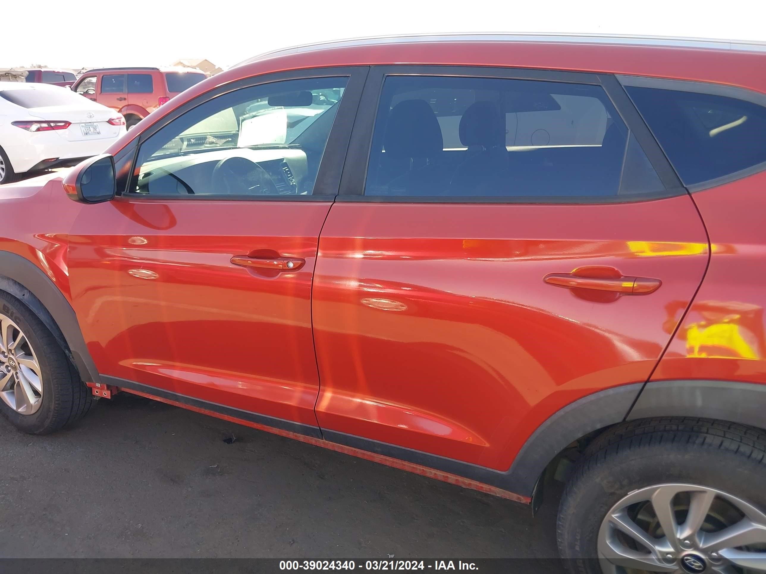 Photo 14 VIN: KM8J33A42HU487247 - HYUNDAI TUCSON 