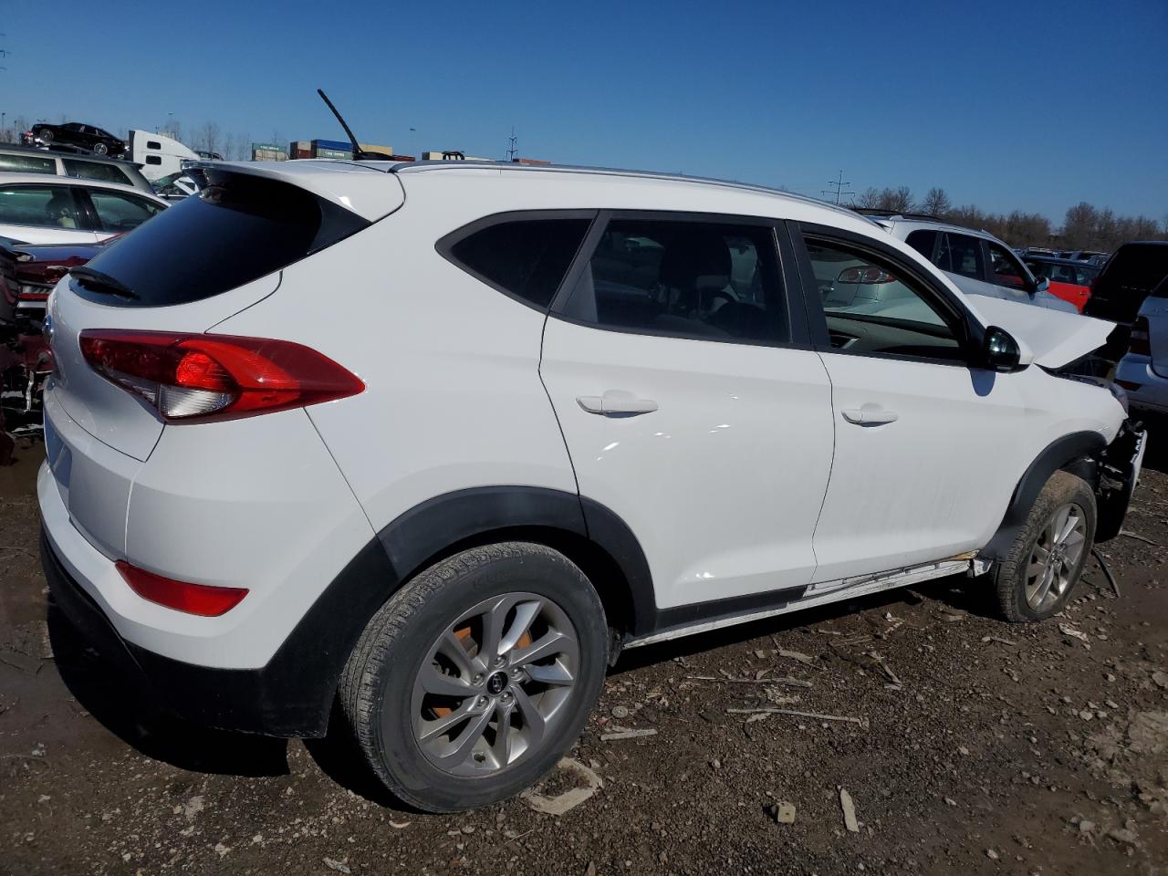 Photo 2 VIN: KM8J33A42HU554669 - HYUNDAI TUCSON 