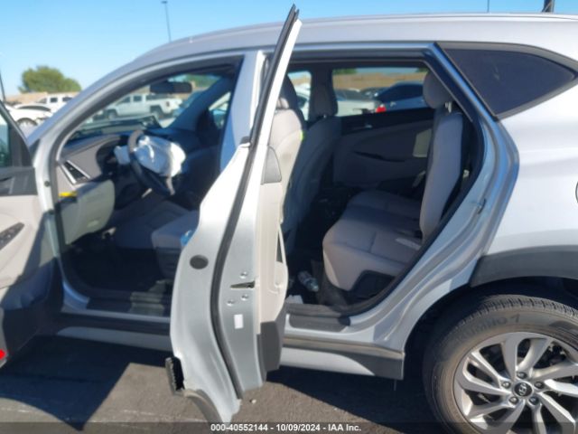 Photo 7 VIN: KM8J33A42HU587249 - HYUNDAI TUCSON 