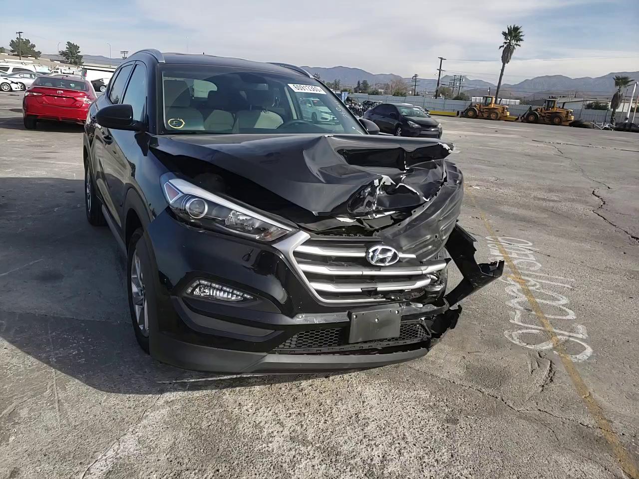 Photo 10 VIN: KM8J33A42JU606520 - HYUNDAI TUCSON 