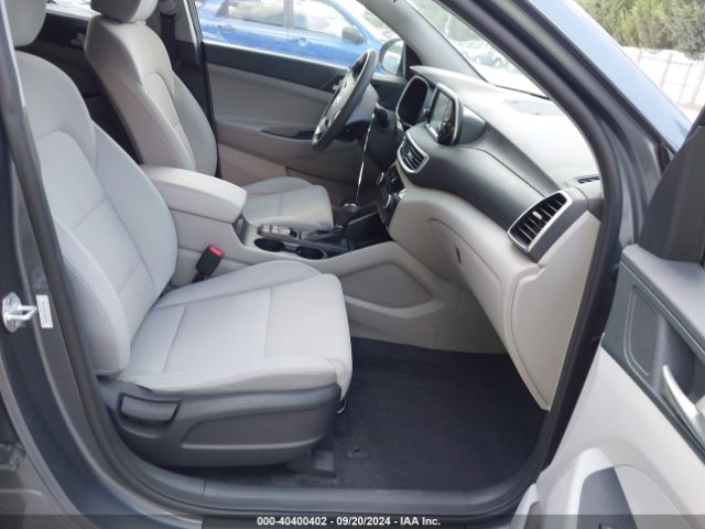 Photo 4 VIN: KM8J33A42KU002869 - HYUNDAI TUCSON 