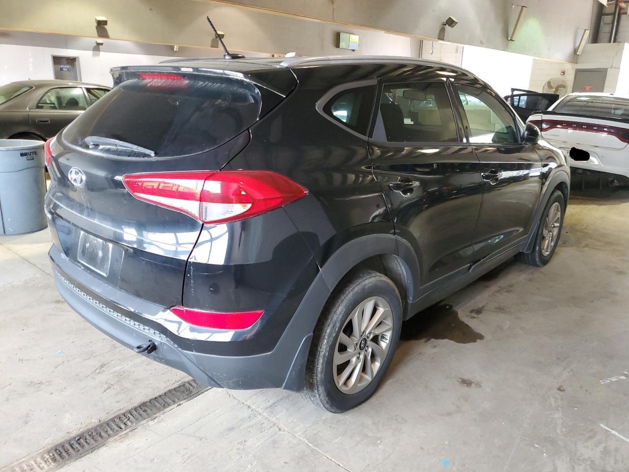 Photo 2 VIN: KM8J33A43GU045706 - HYUNDAI TUCSON 