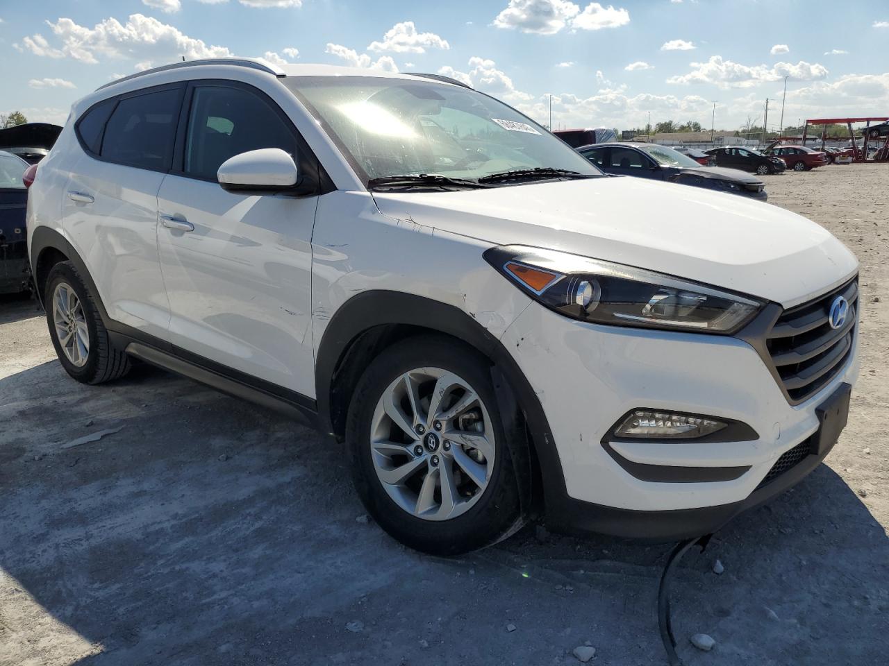 Photo 3 VIN: KM8J33A43GU233688 - HYUNDAI TUCSON 