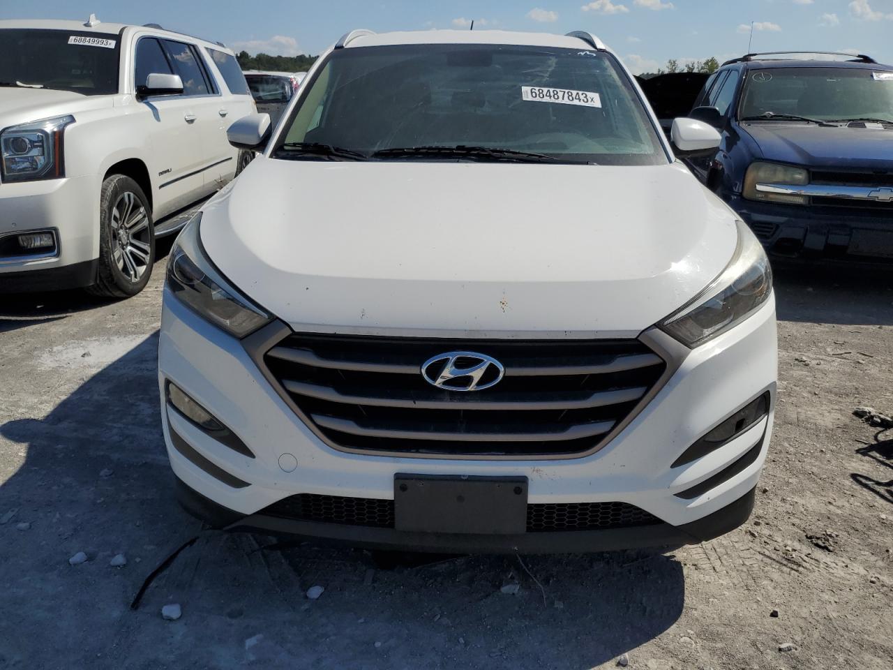 Photo 4 VIN: KM8J33A43GU233688 - HYUNDAI TUCSON 