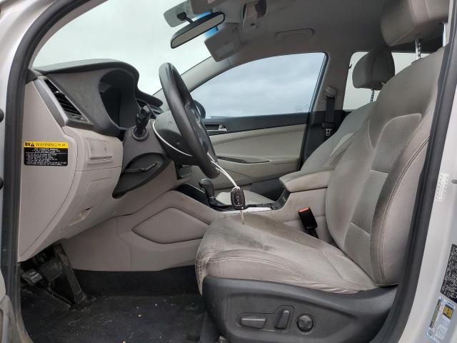 Photo 6 VIN: KM8J33A43HU327491 - HYUNDAI TUCSON LIM 