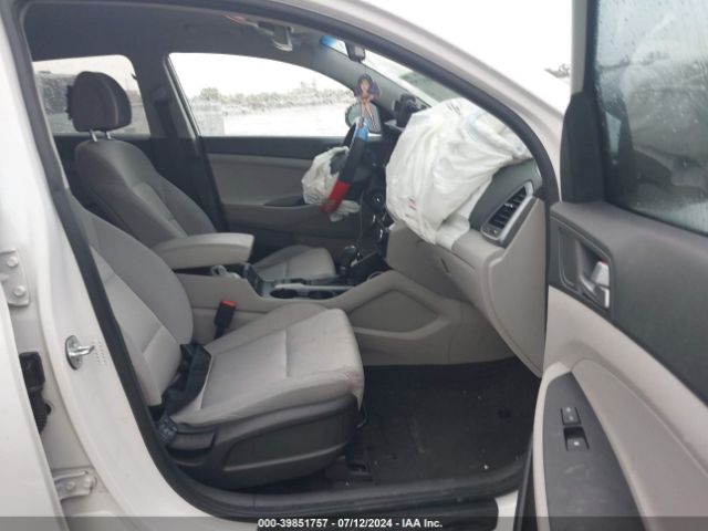 Photo 4 VIN: KM8J33A43HU382359 - HYUNDAI TUCSON 