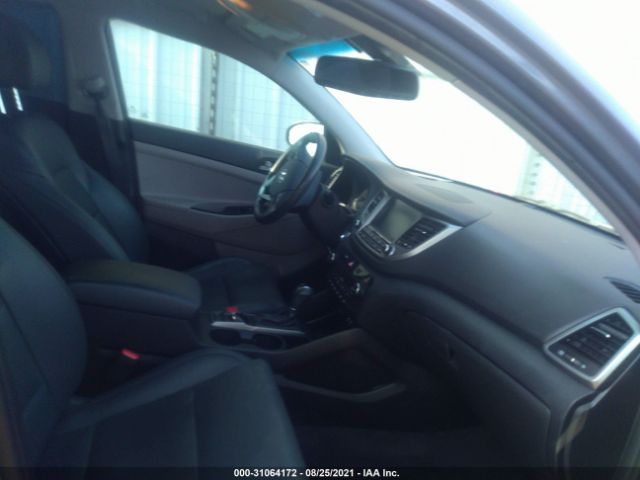 Photo 4 VIN: KM8J33A43HU525780 - HYUNDAI TUCSON 