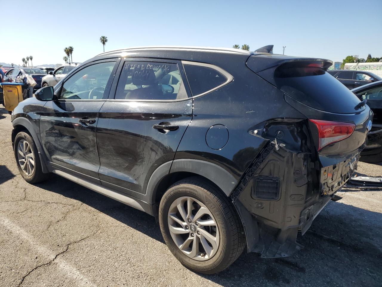 Photo 1 VIN: KM8J33A43JU655693 - HYUNDAI TUCSON 