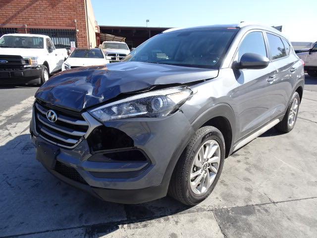 Photo 1 VIN: KM8J33A43JU675863 - HYUNDAI TUCSON SEL 