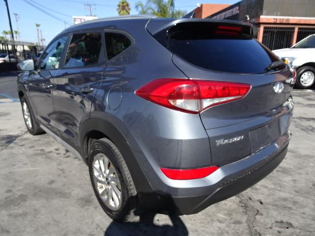 Photo 2 VIN: KM8J33A43JU675863 - HYUNDAI TUCSON SEL 