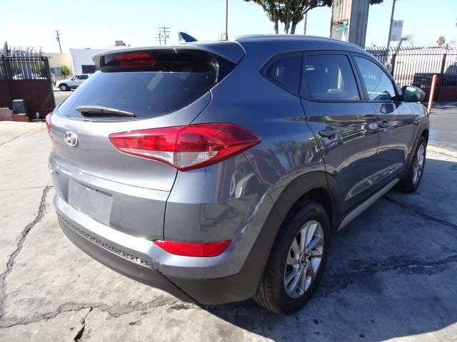 Photo 3 VIN: KM8J33A43JU675863 - HYUNDAI TUCSON SEL 