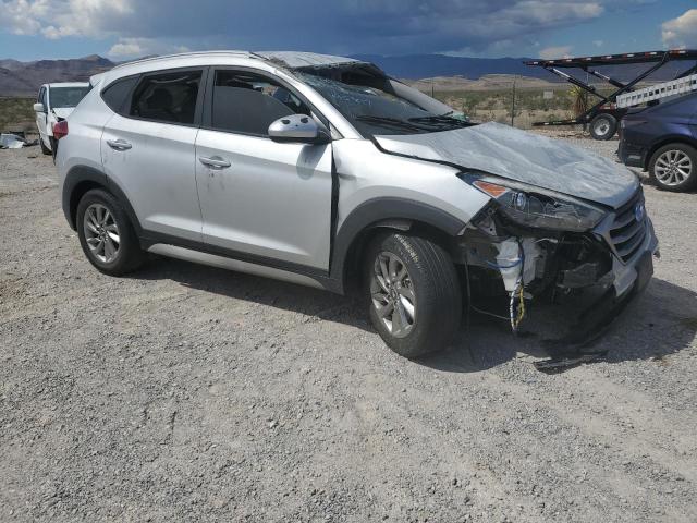 Photo 3 VIN: KM8J33A43JU682330 - HYUNDAI TUCSON 