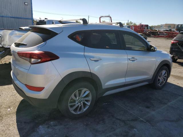 Photo 2 VIN: KM8J33A43JU698494 - HYUNDAI TUCSON SEL 