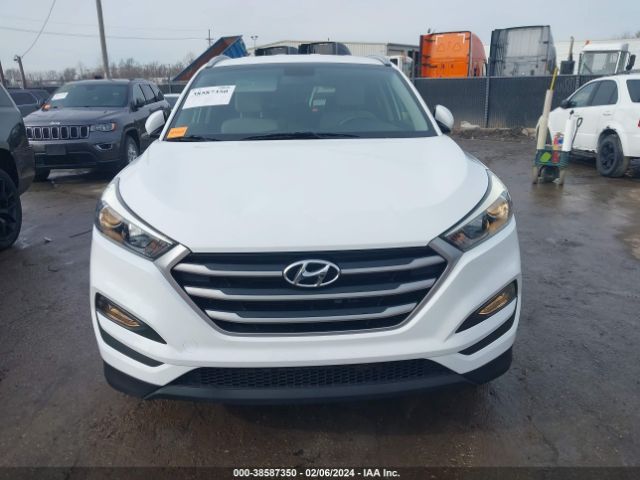 Photo 5 VIN: KM8J33A43JU746964 - HYUNDAI TUCSON 