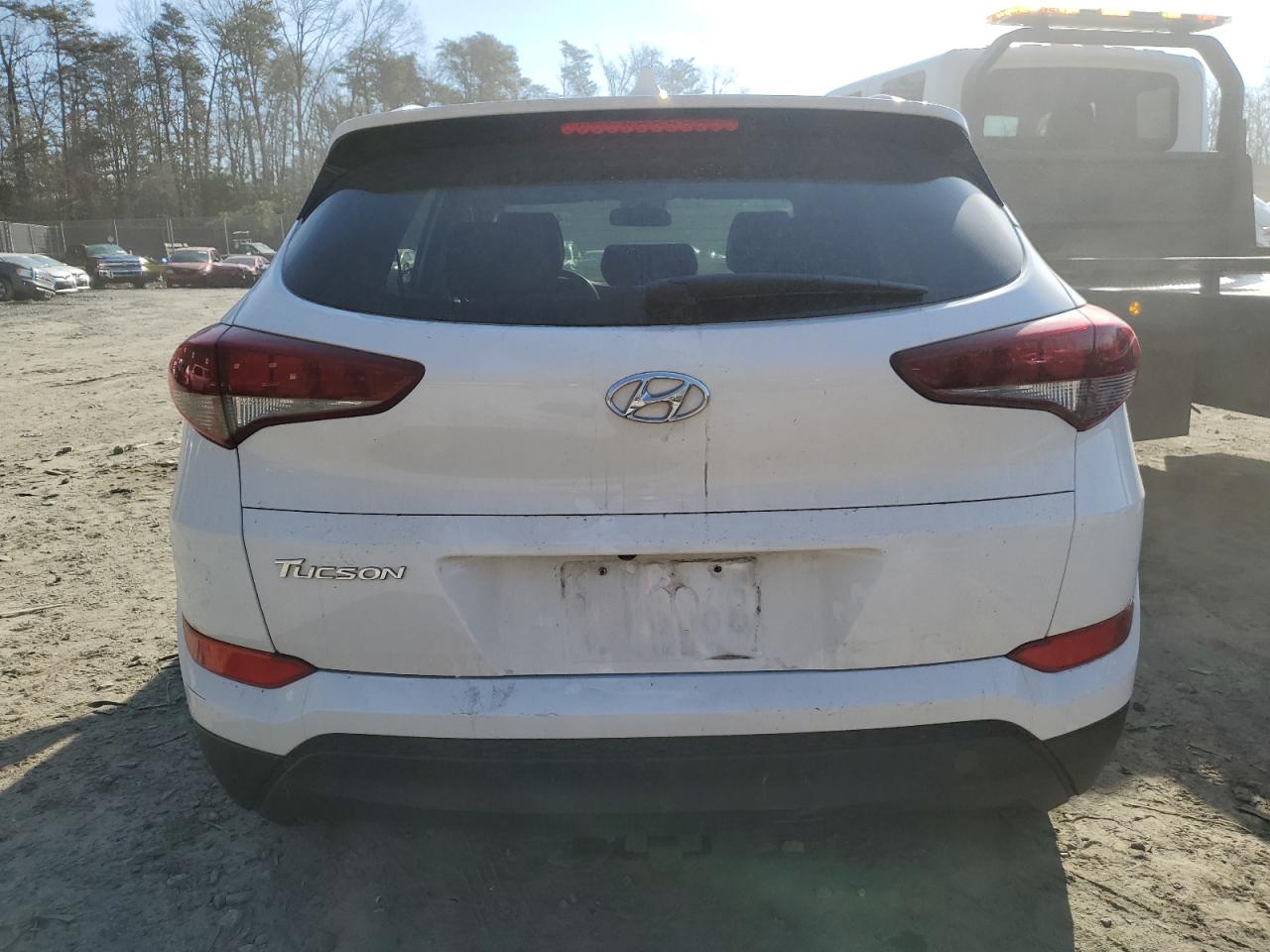 Photo 5 VIN: KM8J33A43JU748195 - HYUNDAI TUCSON 