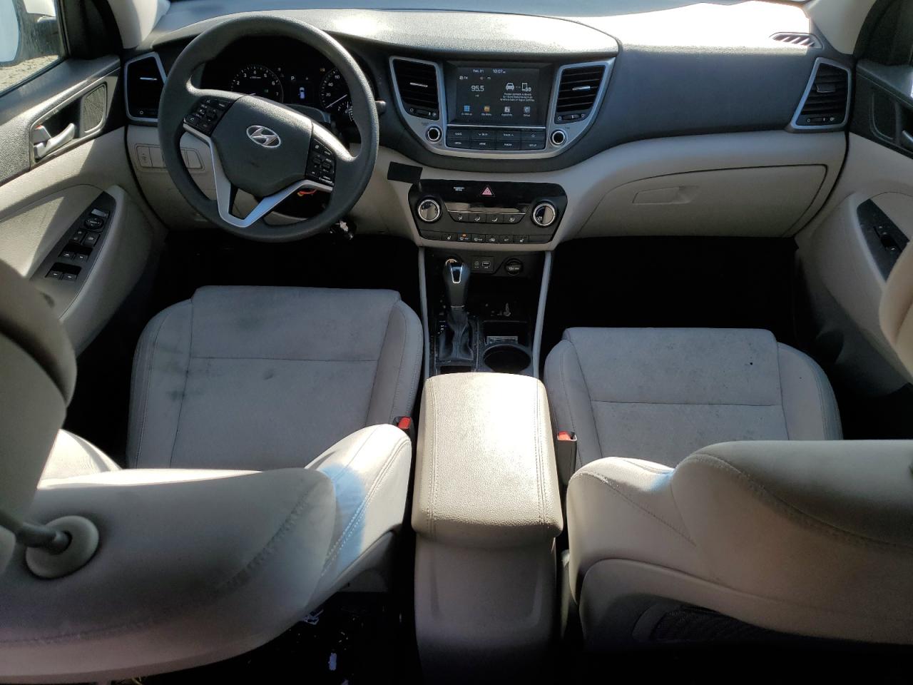 Photo 7 VIN: KM8J33A43JU748195 - HYUNDAI TUCSON 