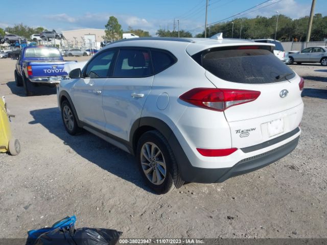 Photo 2 VIN: KM8J33A43JU802353 - HYUNDAI TUCSON 