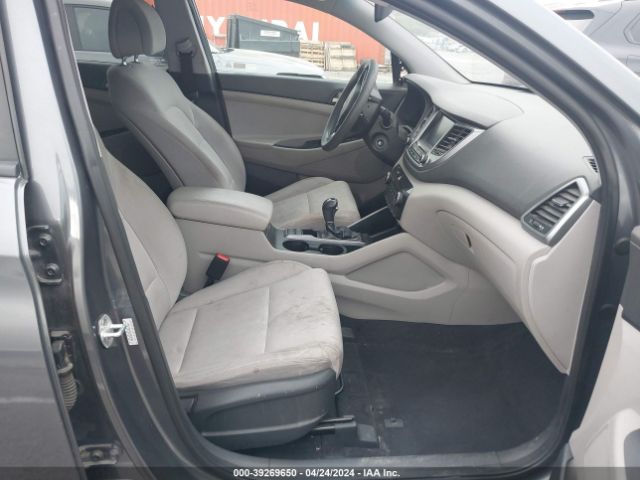 Photo 4 VIN: KM8J33A43JU810405 - HYUNDAI TUCSON 