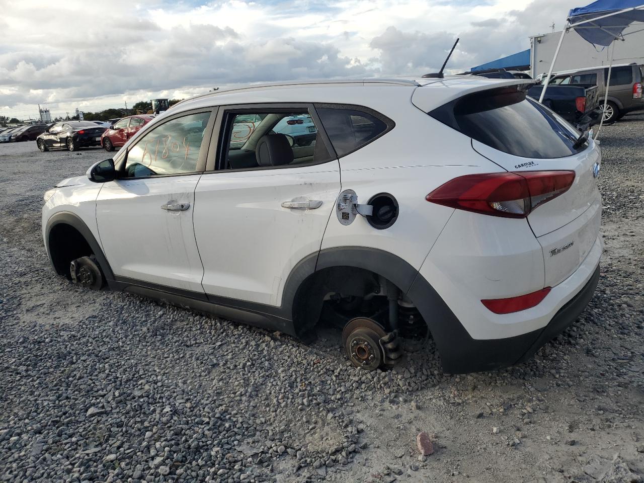 Photo 1 VIN: KM8J33A44GU027005 - HYUNDAI TUCSON 