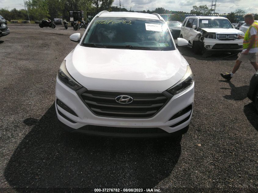 Photo 11 VIN: KM8J33A44GU091111 - HYUNDAI TUCSON 