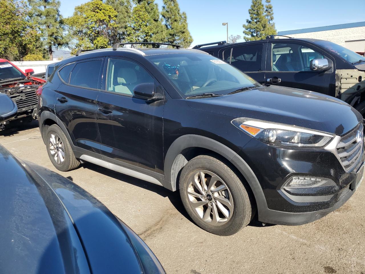 Photo 3 VIN: KM8J33A44HU373511 - HYUNDAI TUCSON 