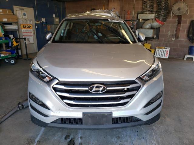 Photo 4 VIN: KM8J33A44HU394701 - HYUNDAI TUCSON LIM 