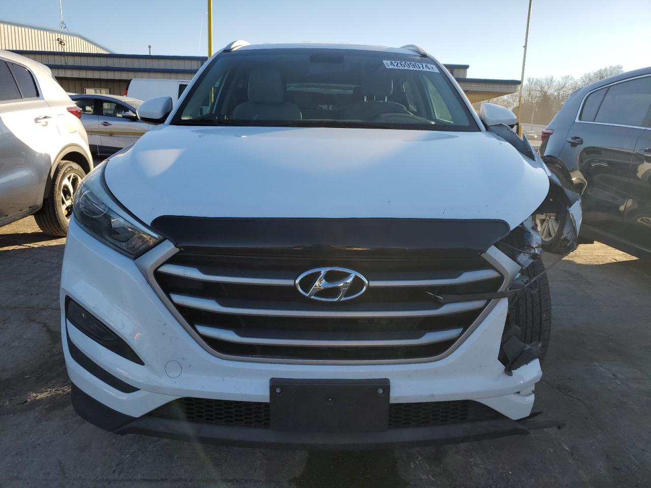 Photo 4 VIN: KM8J33A44HU544452 - HYUNDAI TUCSON 