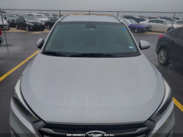 Photo 5 VIN: KM8J33A44HU587396 - HYUNDAI TUCSON 