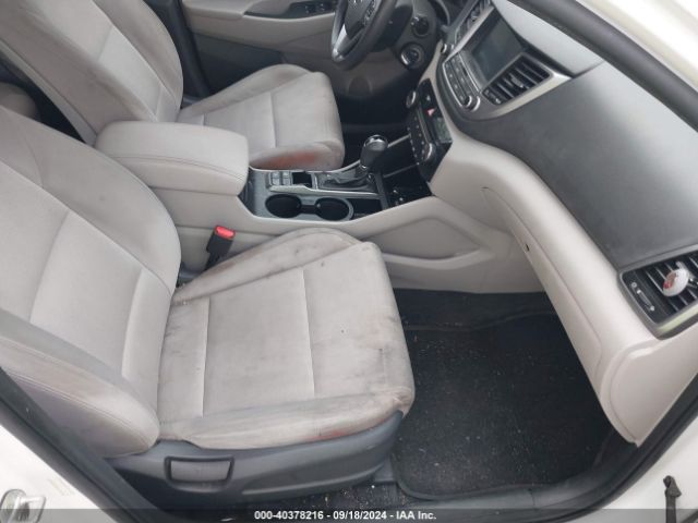 Photo 4 VIN: KM8J33A44JU709308 - HYUNDAI TUCSON 