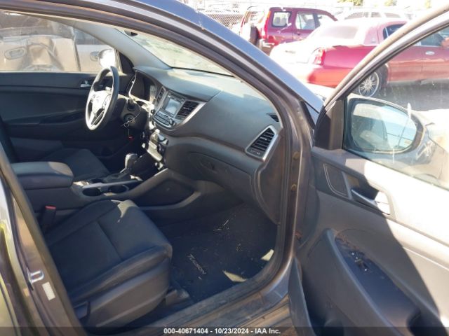 Photo 4 VIN: KM8J33A45GU054942 - HYUNDAI TUCSON 