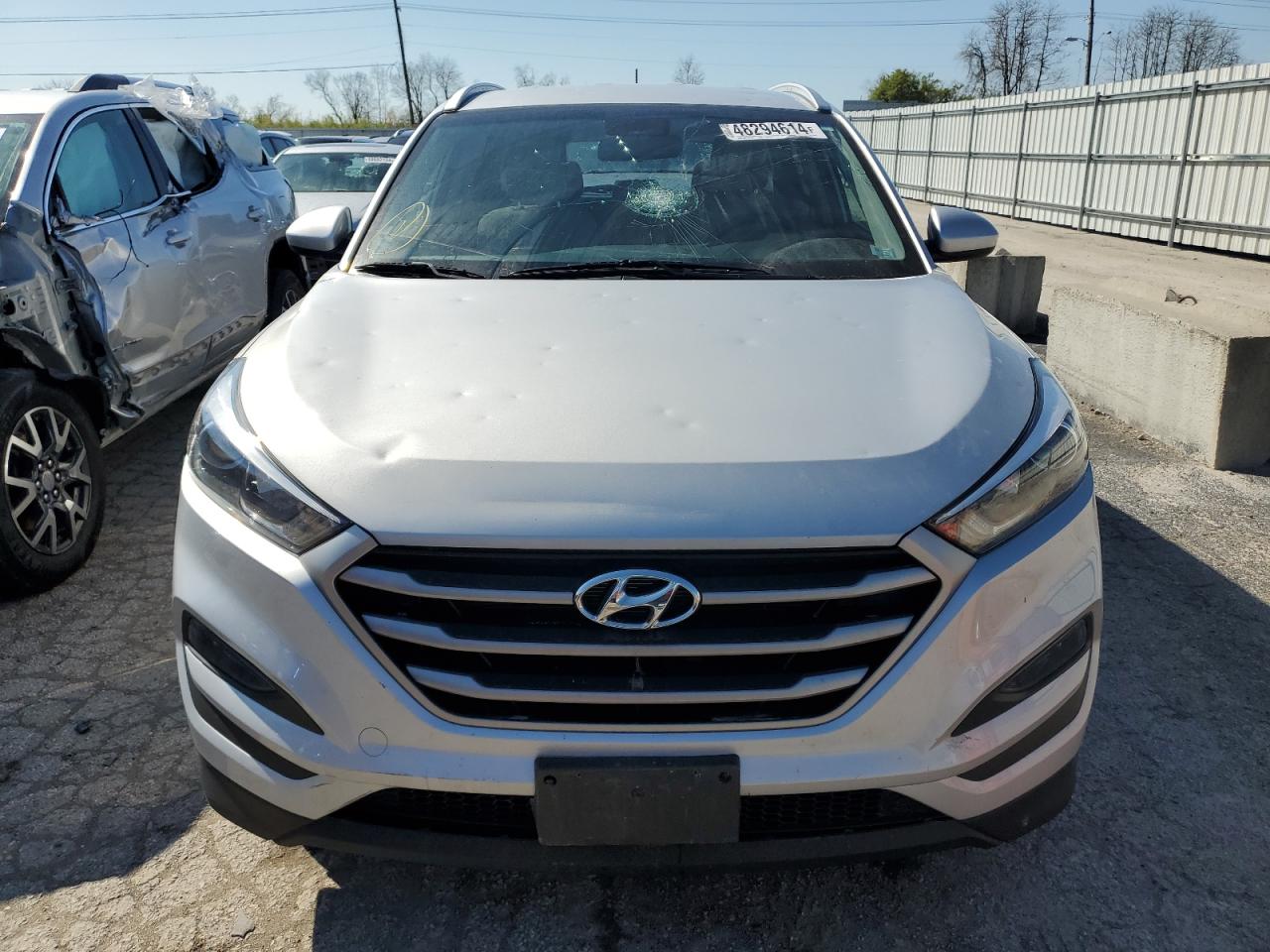 Photo 4 VIN: KM8J33A45HU286071 - HYUNDAI TUCSON 