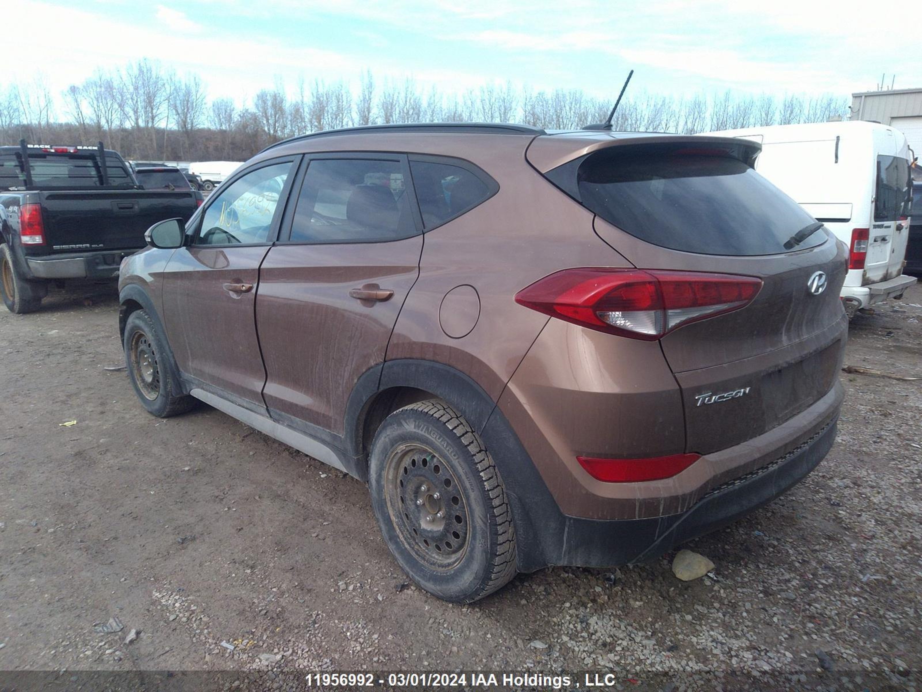 Photo 2 VIN: KM8J33A45HU520533 - HYUNDAI TUCSON 