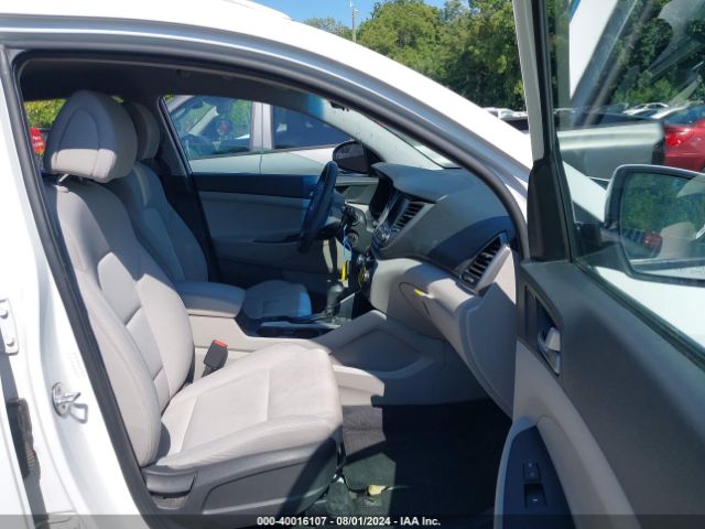 Photo 4 VIN: KM8J33A45JU627510 - HYUNDAI TUCSON 