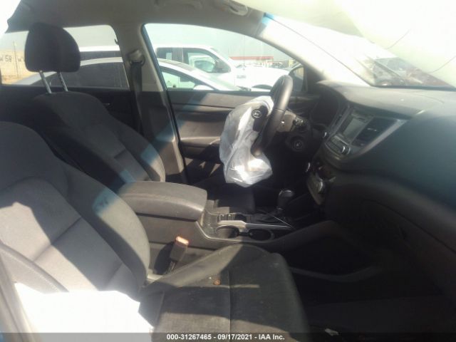 Photo 4 VIN: KM8J33A46GU027636 - HYUNDAI TUCSON 