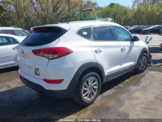 Photo 3 VIN: KM8J33A46GU045294 - HYUNDAI TUCSON 