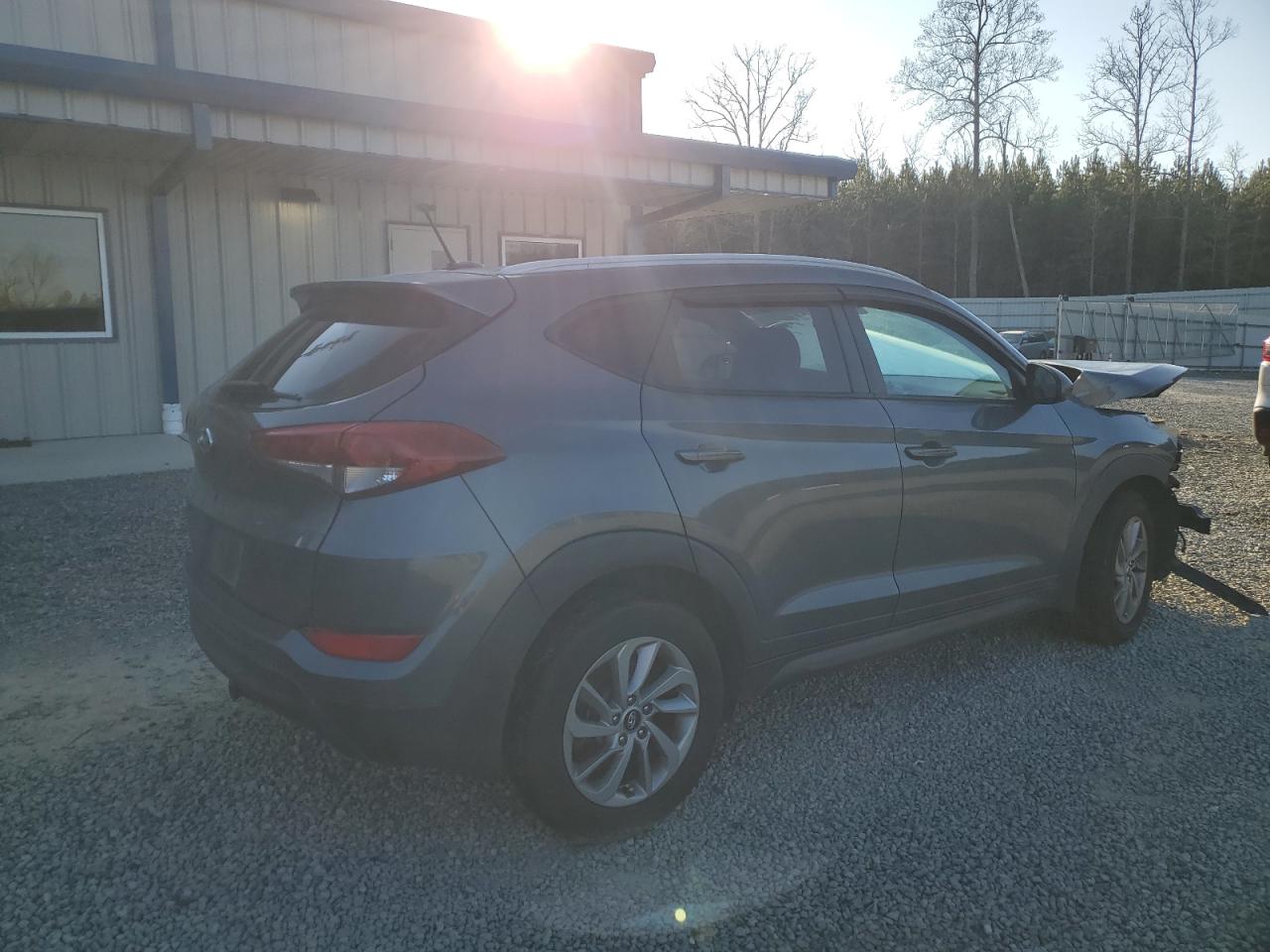 Photo 2 VIN: KM8J33A46GU074262 - HYUNDAI TUCSON 