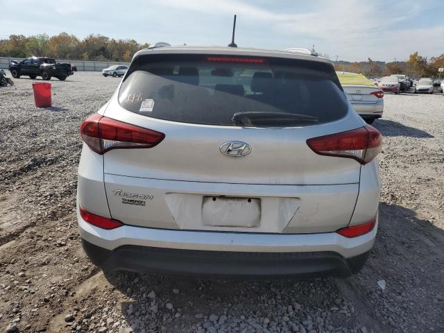 Photo 5 VIN: KM8J33A46GU110807 - HYUNDAI TUCSON 