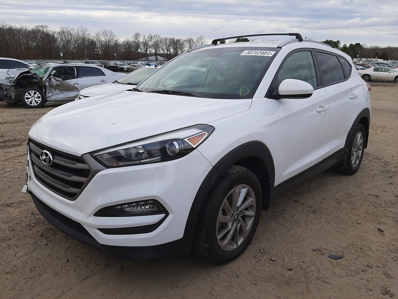 Photo 1 VIN: KM8J33A46GU144617 - HYUNDAI TUCSON LIM 