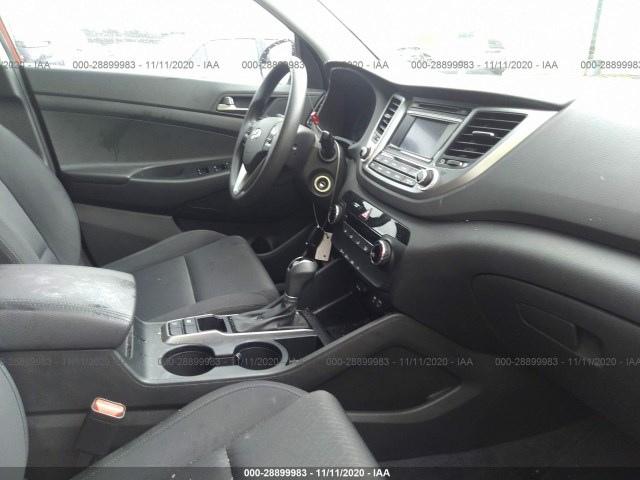 Photo 4 VIN: KM8J33A46HU477319 - HYUNDAI TUCSON 