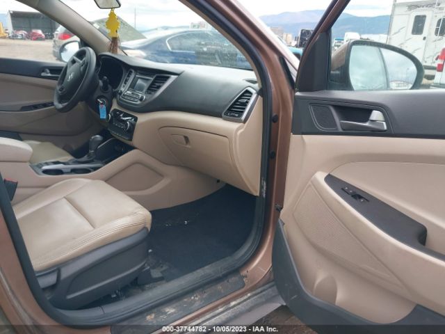 Photo 4 VIN: KM8J33A46HU479720 - HYUNDAI TUCSON 