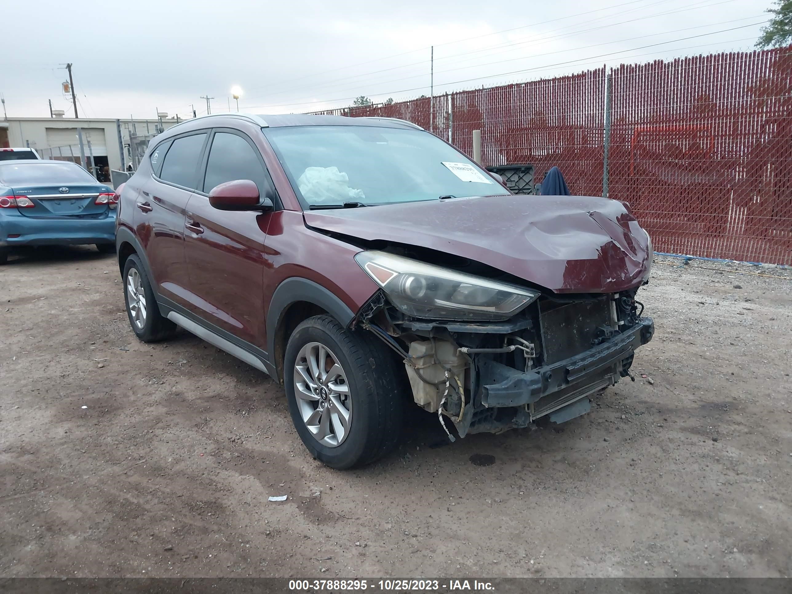 Photo 0 VIN: KM8J33A46JU660810 - HYUNDAI TUCSON 