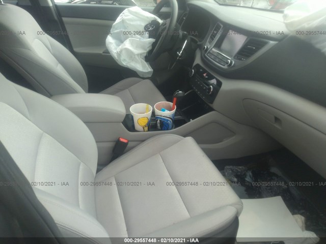 Photo 4 VIN: KM8J33A46JU663240 - HYUNDAI TUCSON 