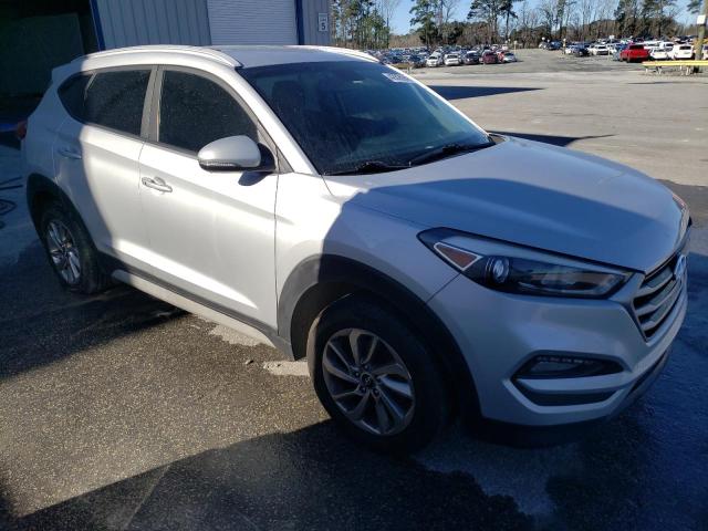 Photo 3 VIN: KM8J33A46JU710153 - HYUNDAI TUCSON 