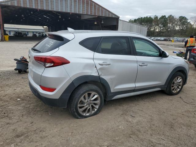 Photo 2 VIN: KM8J33A46JU710900 - HYUNDAI TUCSON 