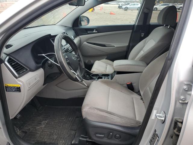 Photo 6 VIN: KM8J33A46JU710900 - HYUNDAI TUCSON 