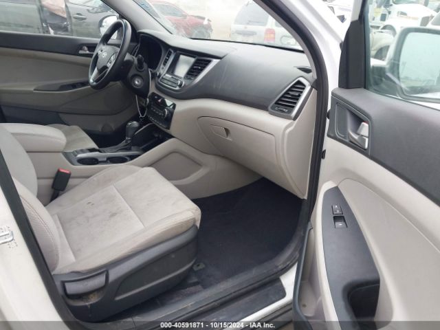 Photo 4 VIN: KM8J33A46JU766545 - HYUNDAI TUCSON 