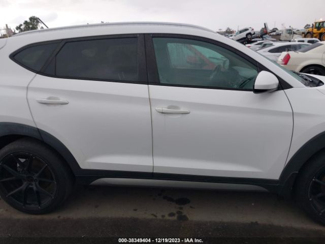 Photo 4 VIN: KM8J33A47HU269904 - HYUNDAI TUCSON 